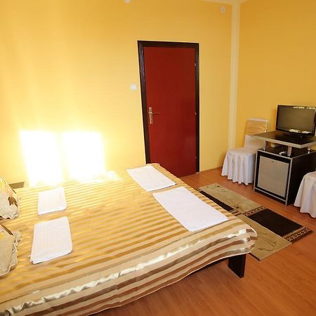 Villa Atina Stara Pazova Extérieur photo