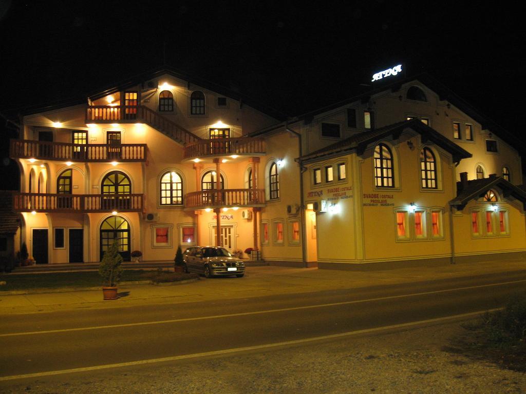 Villa Atina Stara Pazova Extérieur photo