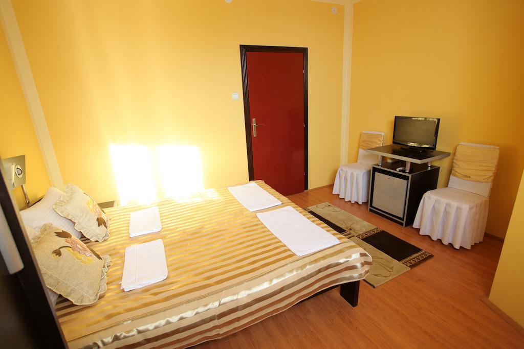 Villa Atina Stara Pazova Extérieur photo